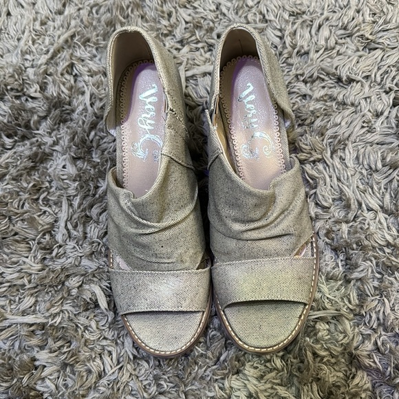 Von Maur Wedges - Picture 2 of 6